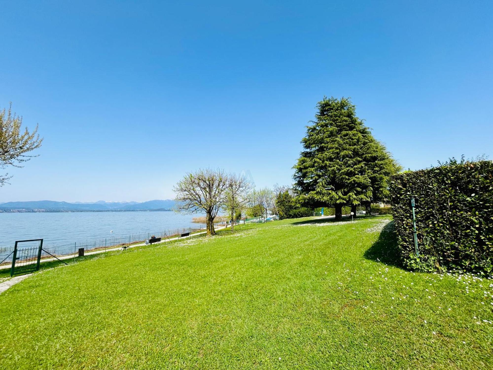 Apartamento Poseidone Rif Sirmione Exterior foto